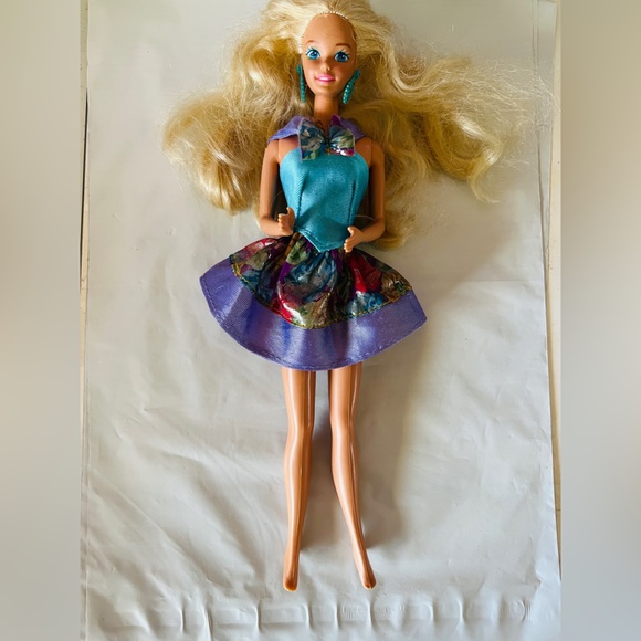 Barbie - Picture 7 of 10